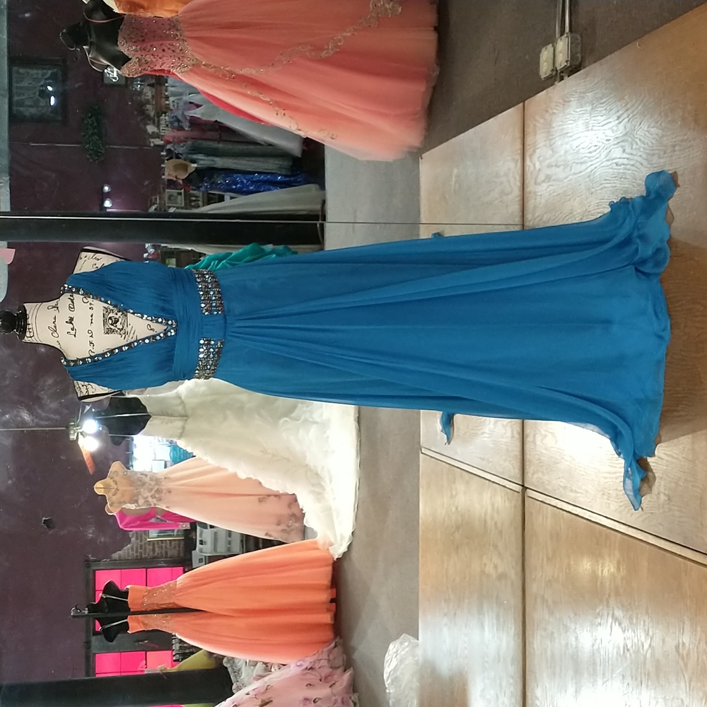 Precious formals prom dress